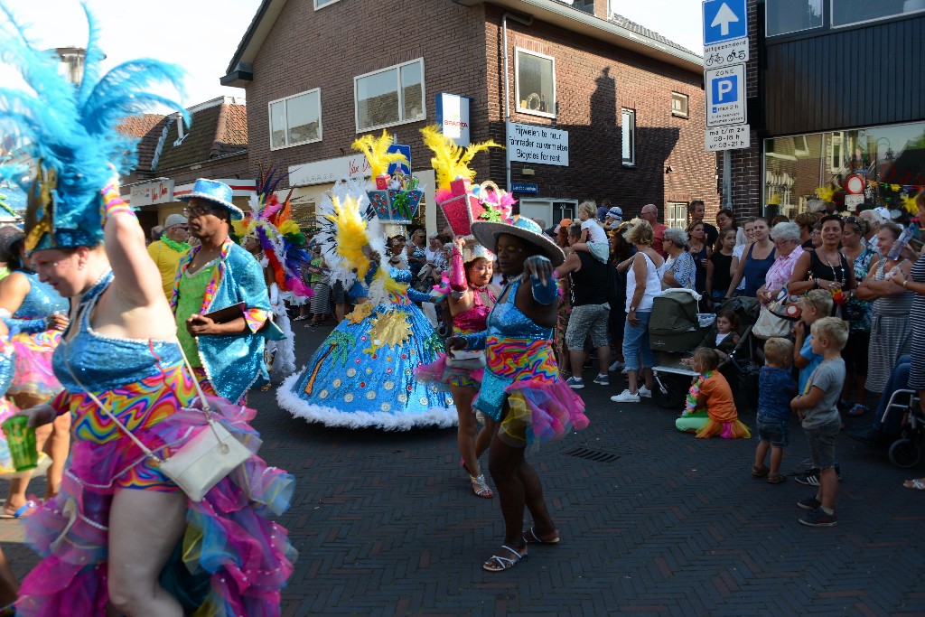 ../Images/Zomercarnaval Noordwijkerhout 2016 214.jpg